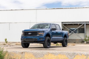 Ford F-150 Suspension Lift Kit - Rough Country - 3 Inch Lift Kit | Forged UCA | M1/M1 - '21-'23